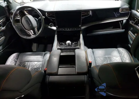 2024 Jeep Grand Wagoneer L Series Iii z USA, uszkodzony, nr VIN 1C4SJSGP3RS103435